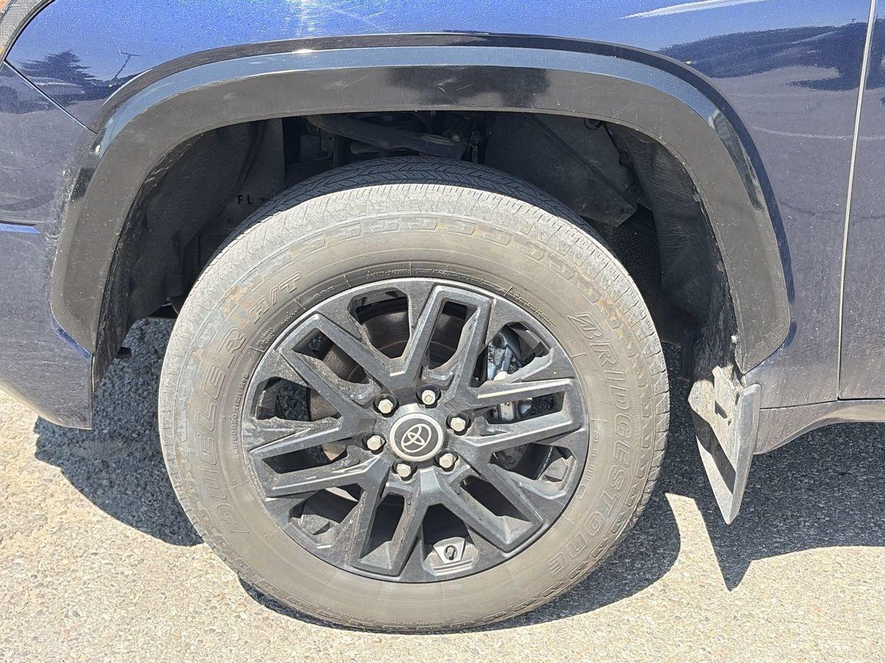 2022 Toyota Tundra CrewMax Platinum LEATHER  PANO SUNROOF   360 CAMER Photo