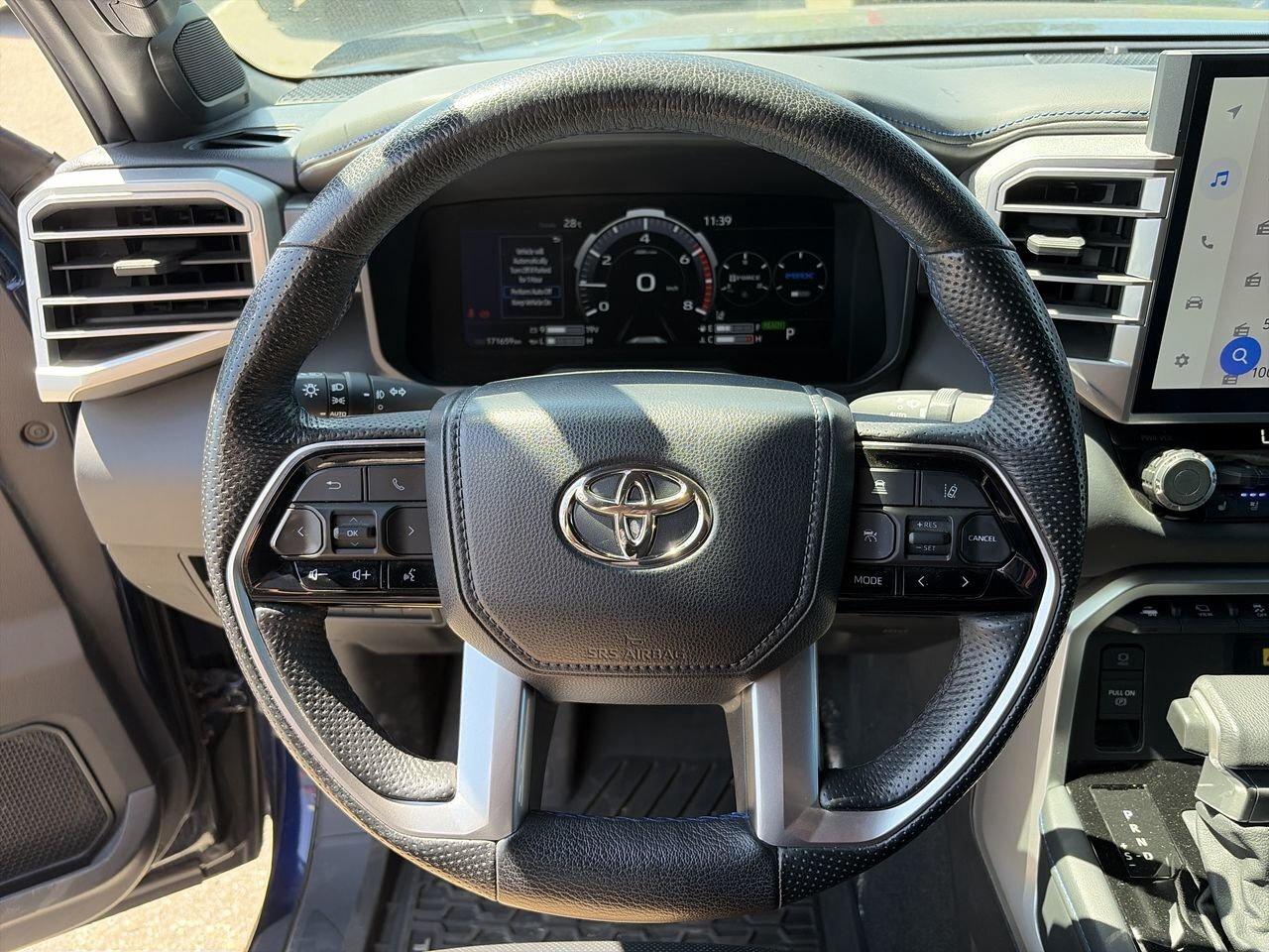 2022 Toyota Tundra CrewMax Platinum LEATHER  PANO SUNROOF   360 CAMER Photo