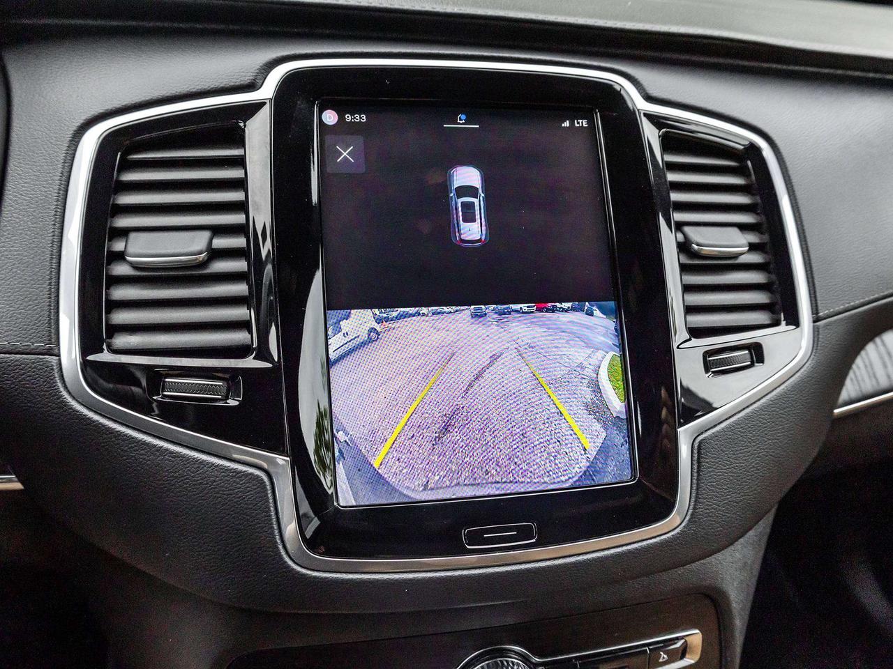 2023 Volvo XC90 Recharge Plug-In Hybrid Ultimate  ROOF  NAVI Photo