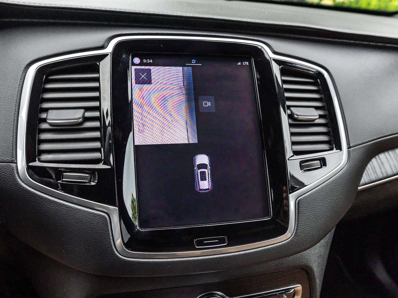 2023 Volvo XC90 Recharge Plug-In Hybrid Ultimate  ROOF  NAVI Photo