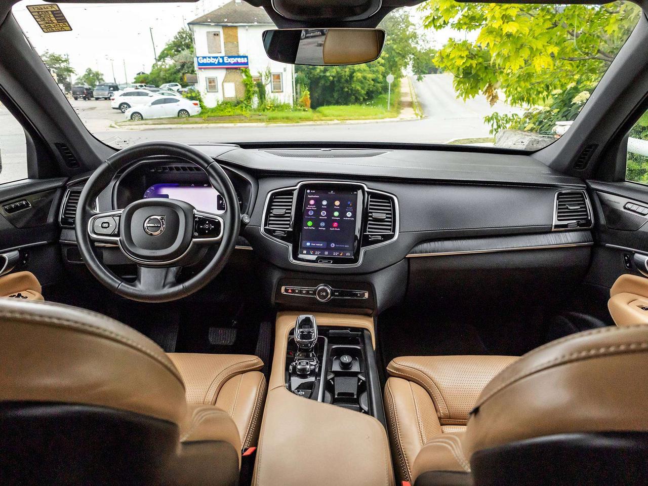 2023 Volvo XC90 Recharge Plug-In Hybrid Ultimate  ROOF  NAVI Photo