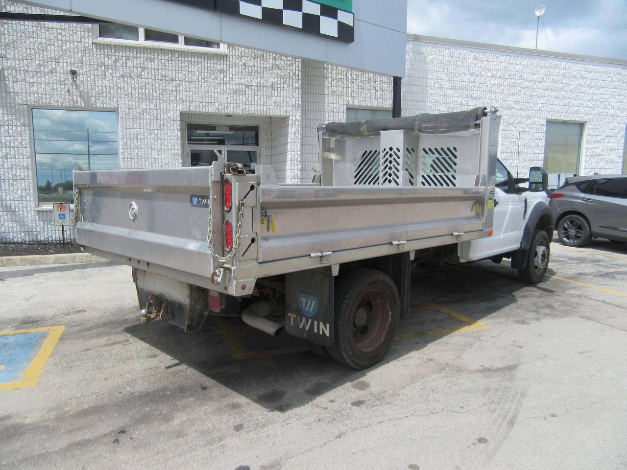 2021 Ford F-550 GAS 4X4 12FT ALUMINUM DUMP BOX Photo