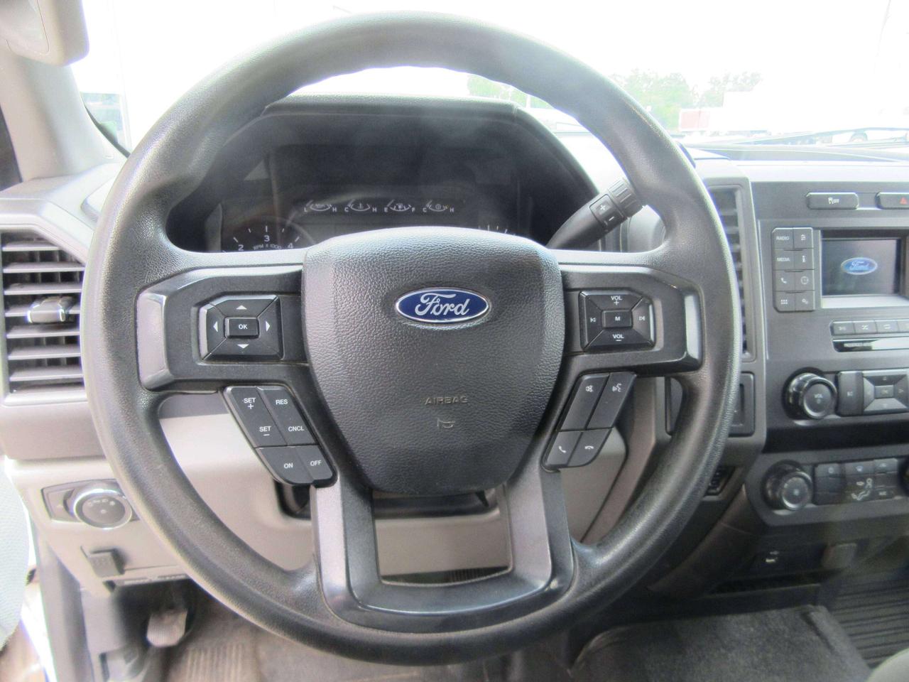 2021 Ford F-550 GAS 4X4 12FT ALUMINUM DUMP BOX Photo