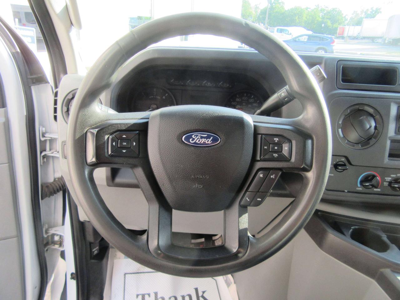 2019 Ford E-450 16FT HIGH BOX CUBE VAN Photo