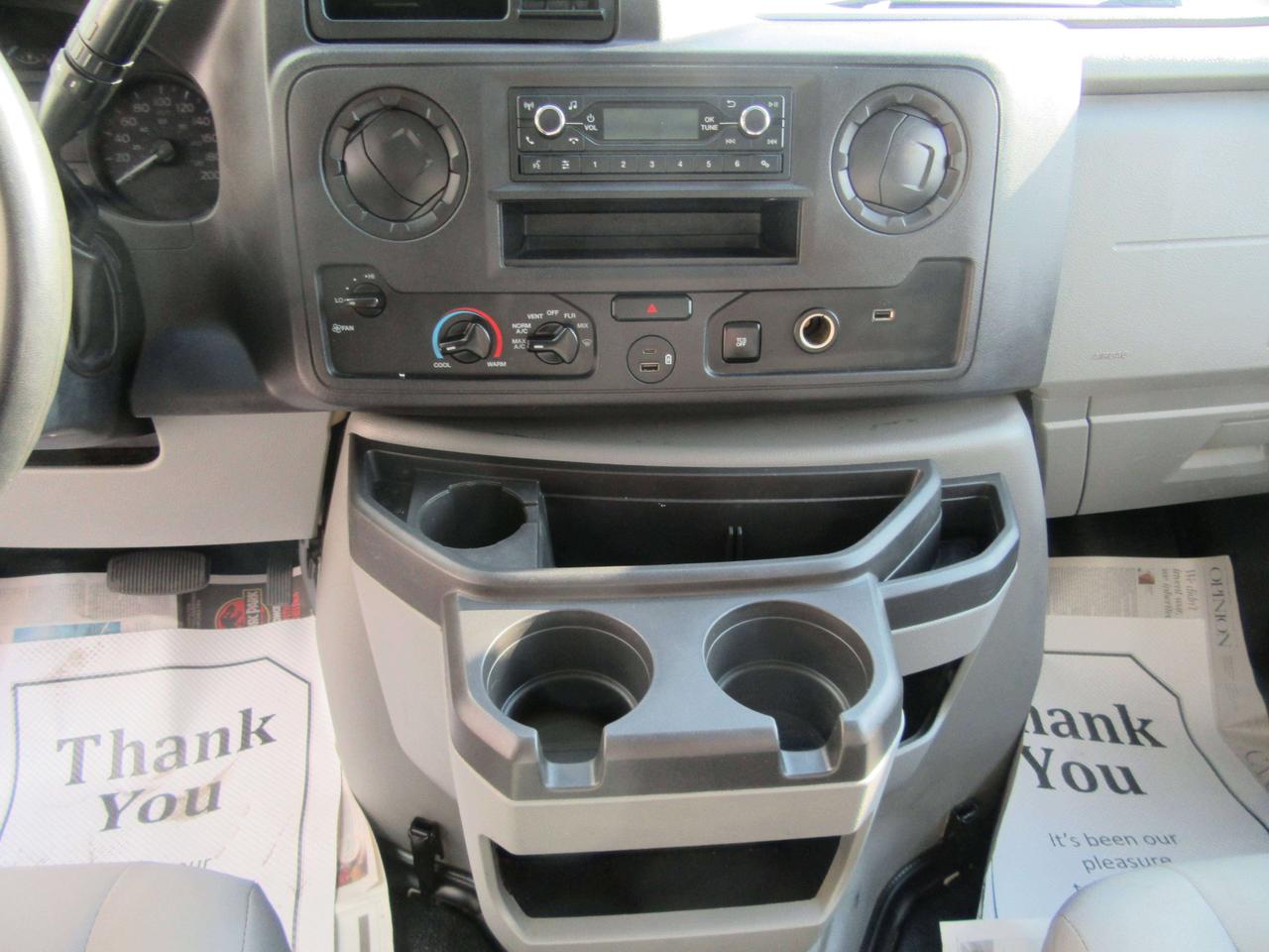 2019 Ford E-Series 16FT HIGH BOX CUBE VAN Photo