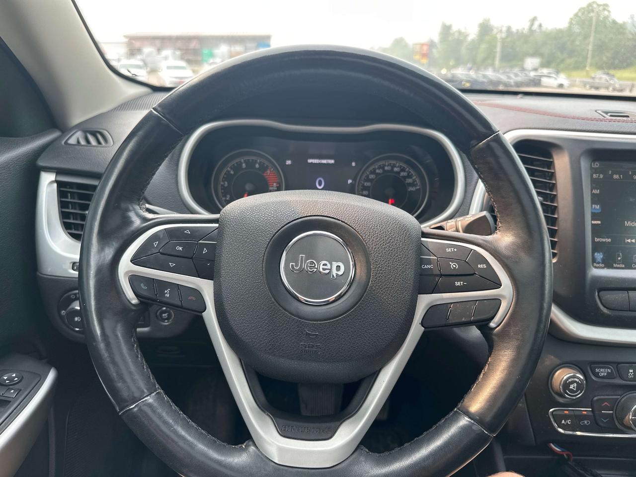 2018 Jeep Cherokee Trailhawk Leather Plus Photo