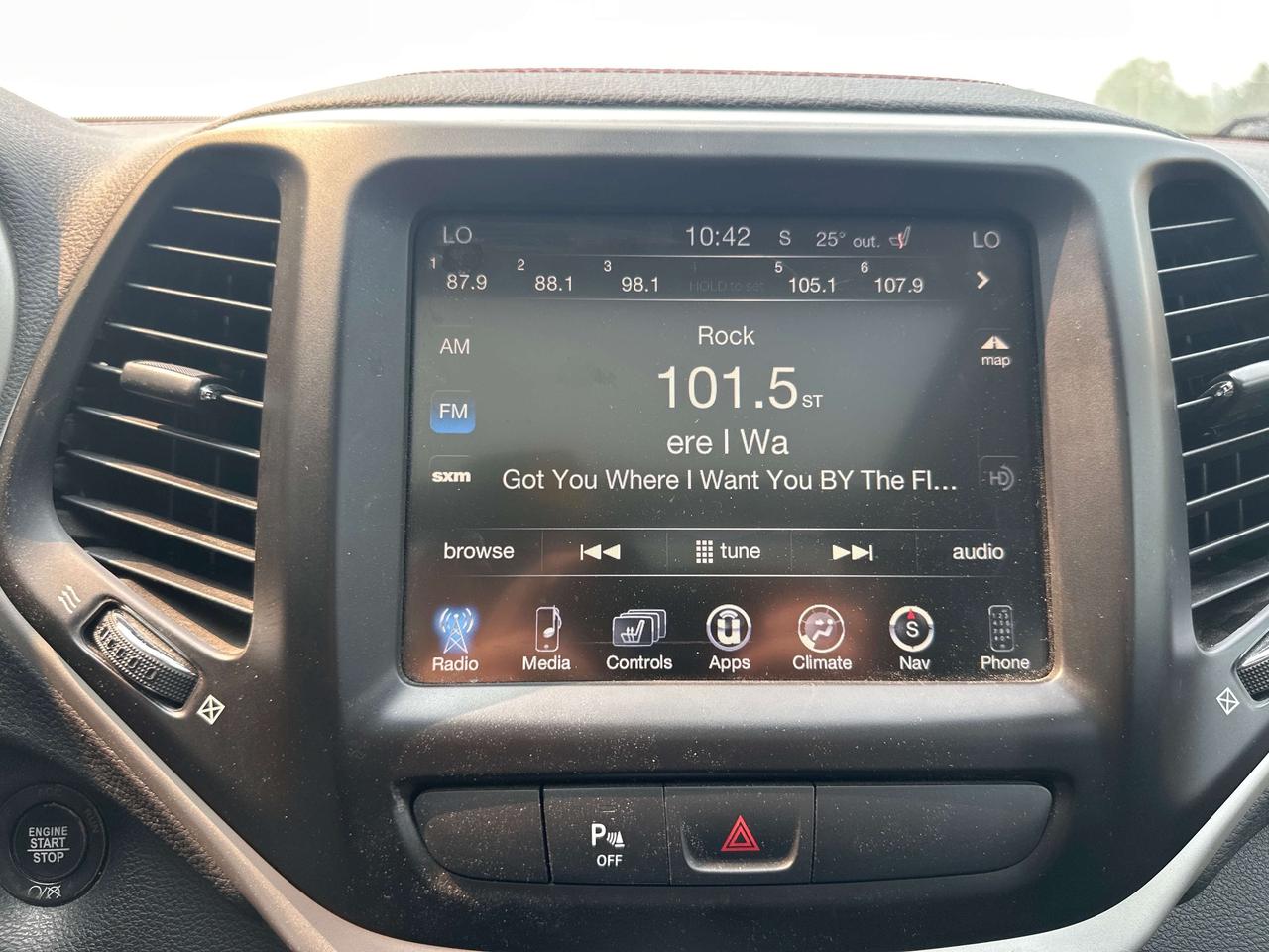 2018 Jeep Cherokee Trailhawk Leather Plus Photo