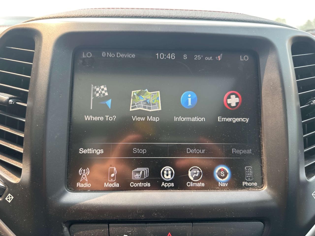 2018 Jeep Cherokee Trailhawk Leather Plus Photo