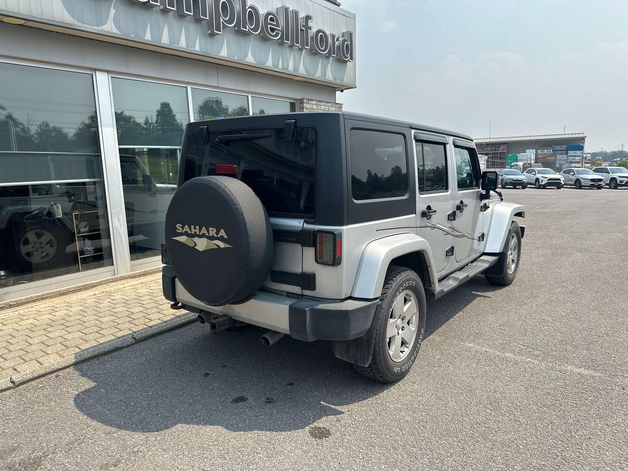 2012 Jeep Wrangler Sahara Photo