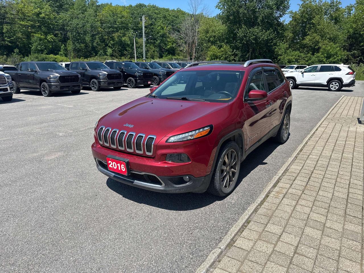 2016 Jeep Cherokee Limited Photo0