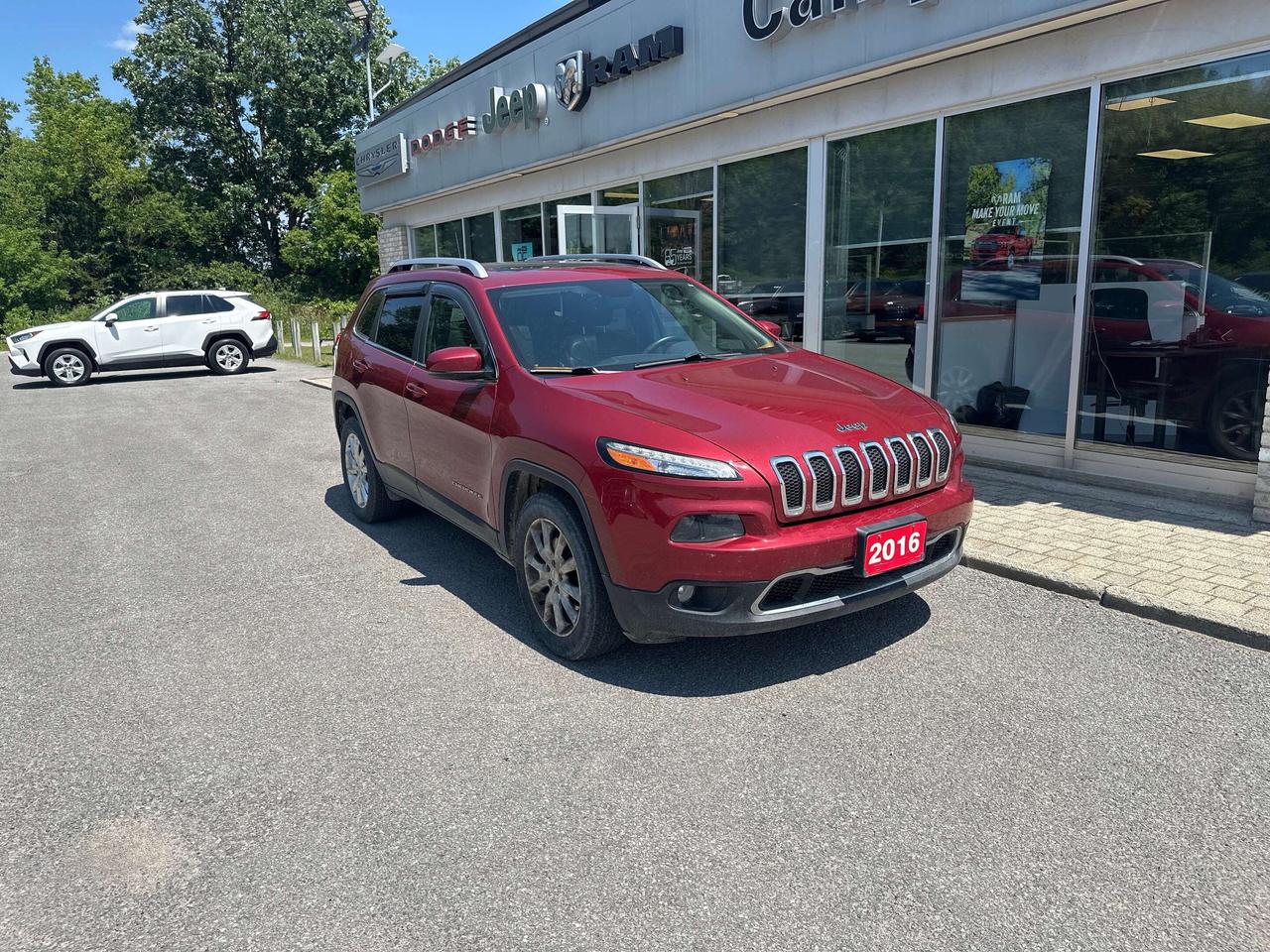 2016 Jeep Cherokee Limited Photo