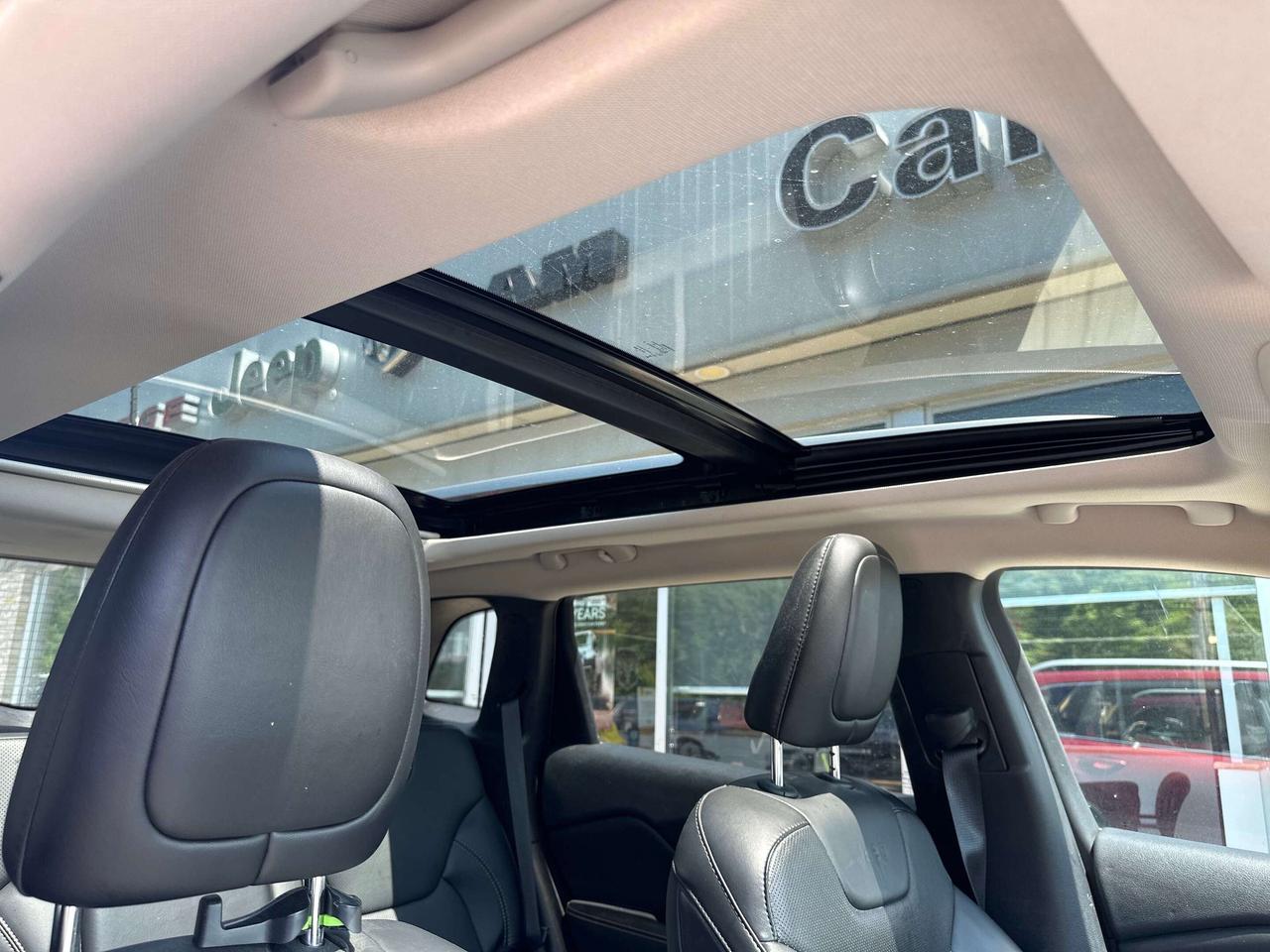 2016 Jeep Cherokee Limited Photo