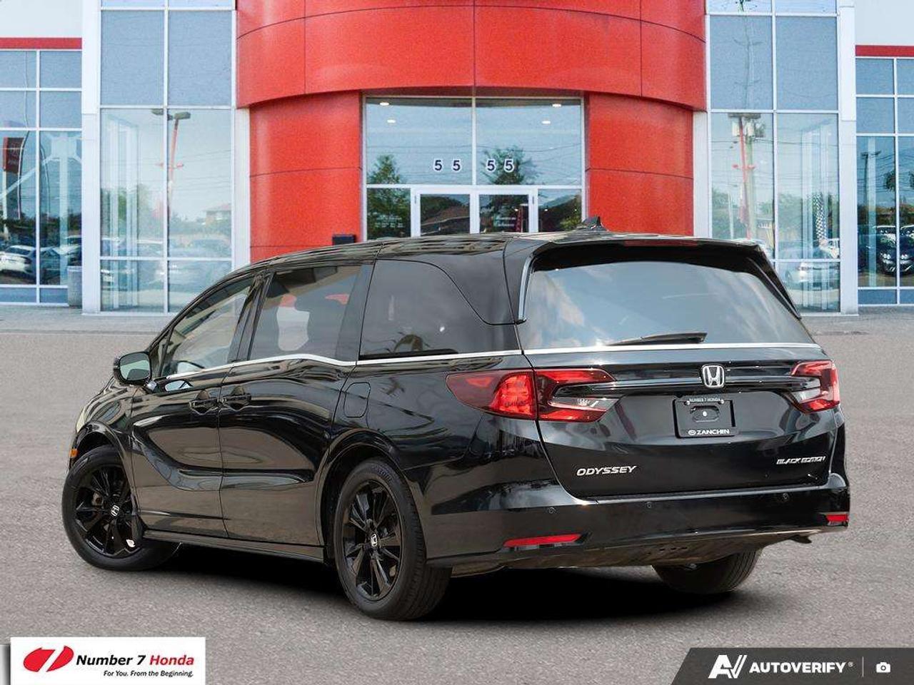 2023 Honda Odyssey Black Edition Photo