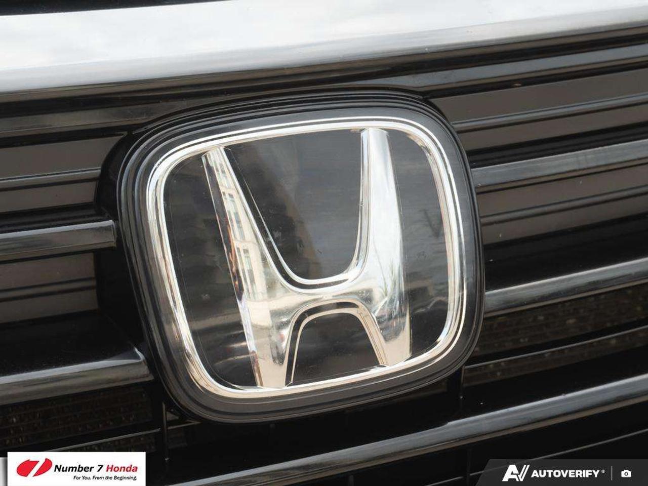 2023 Honda Odyssey Black Edition Photo