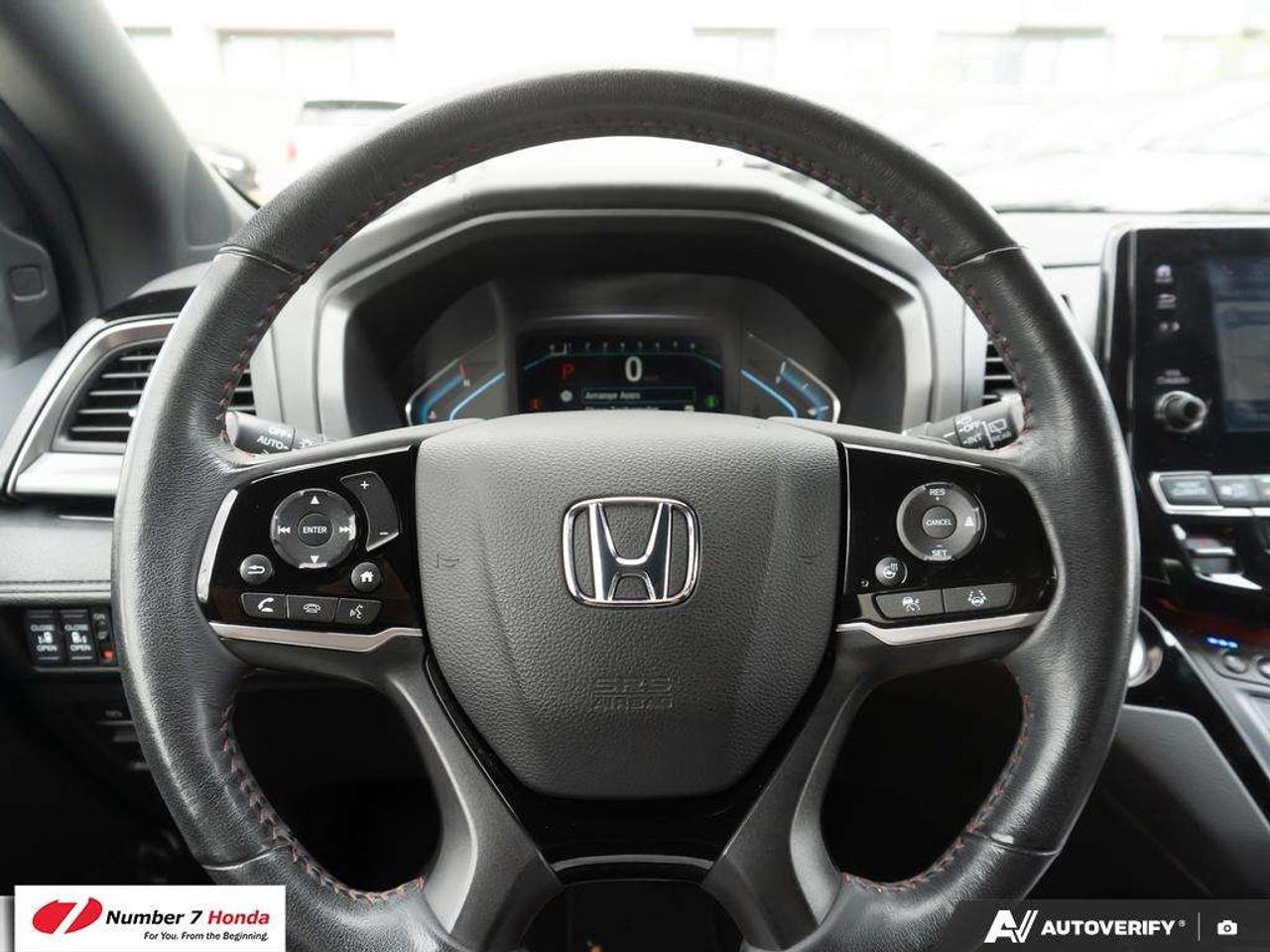 2023 Honda Odyssey Black Edition Photo