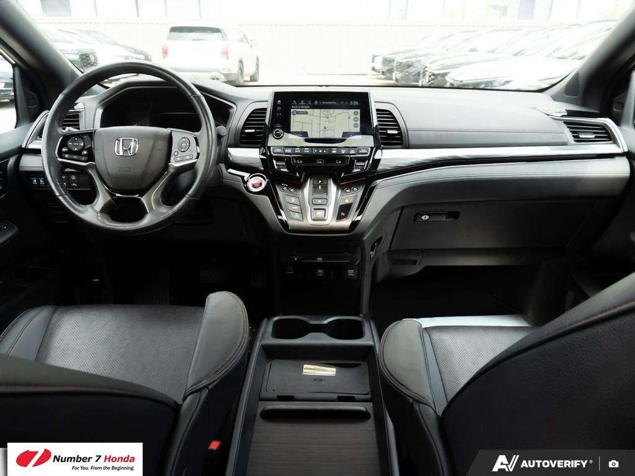 2023 Honda Odyssey Black Edition Photo