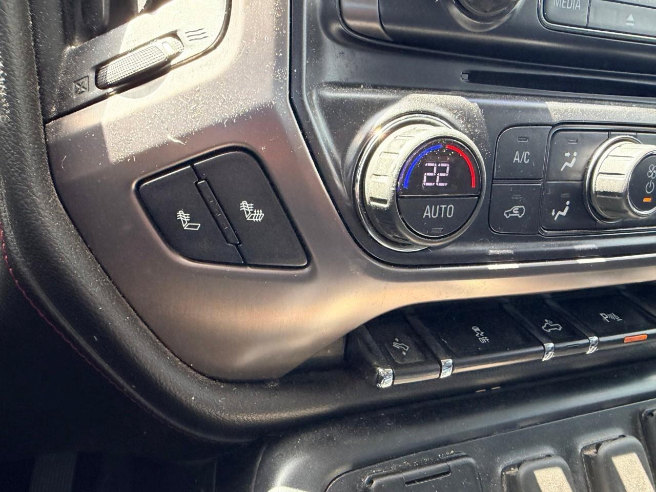 2017 GMC Sierra 1500 SLTSLT, ALL TERRAIN, 5.3L V8, ALLOYS, LEATHER, BOS Photo