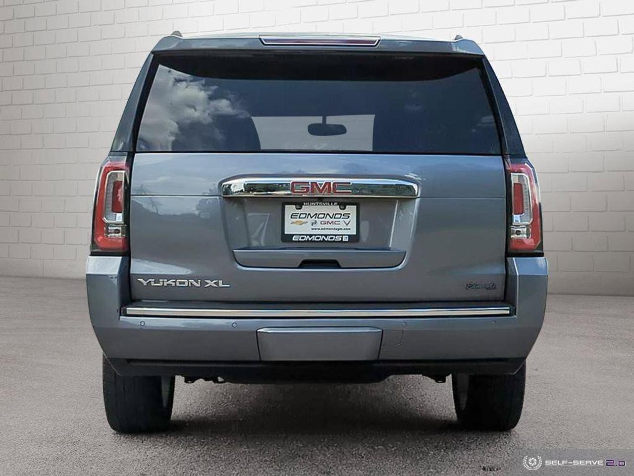 2019 GMC Yukon XL DenaliDenali Ultimate Package   Trailering Package Photo