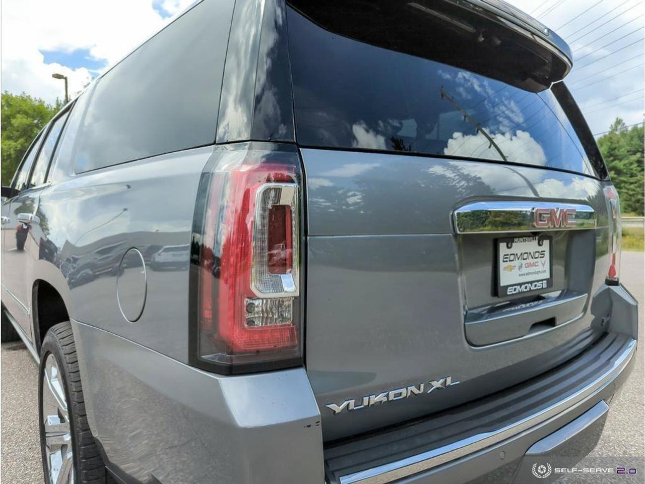 2019 GMC Yukon XL DenaliDenali Ultimate Package   Trailering Package Photo
