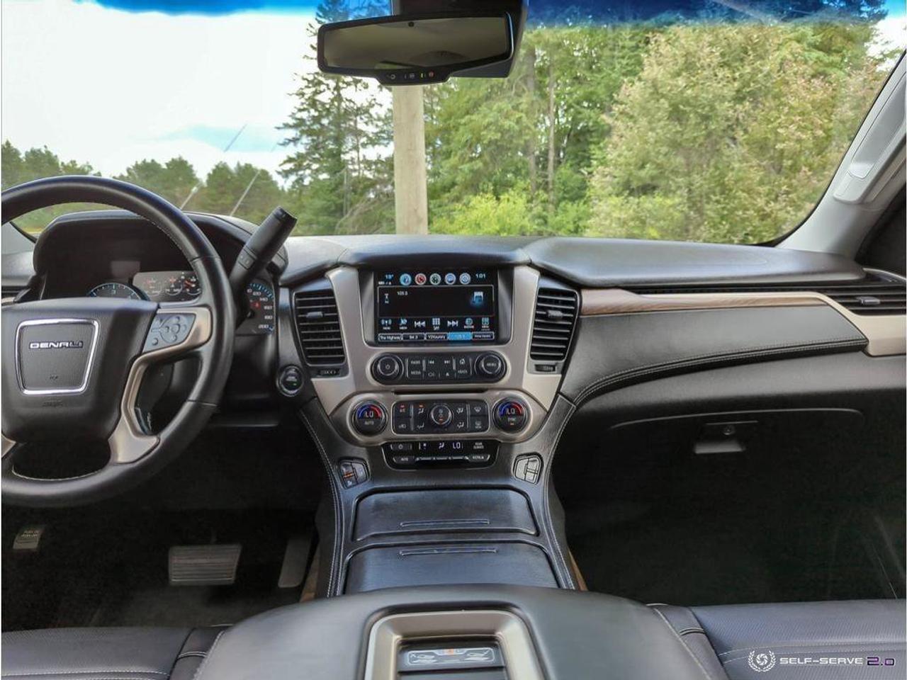 2019 GMC Yukon XL DenaliDenali Ultimate Package   Trailering Package Photo