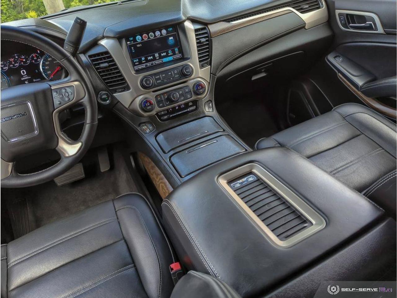 2019 GMC Yukon XL DenaliDenali Ultimate Package   Trailering Package Photo