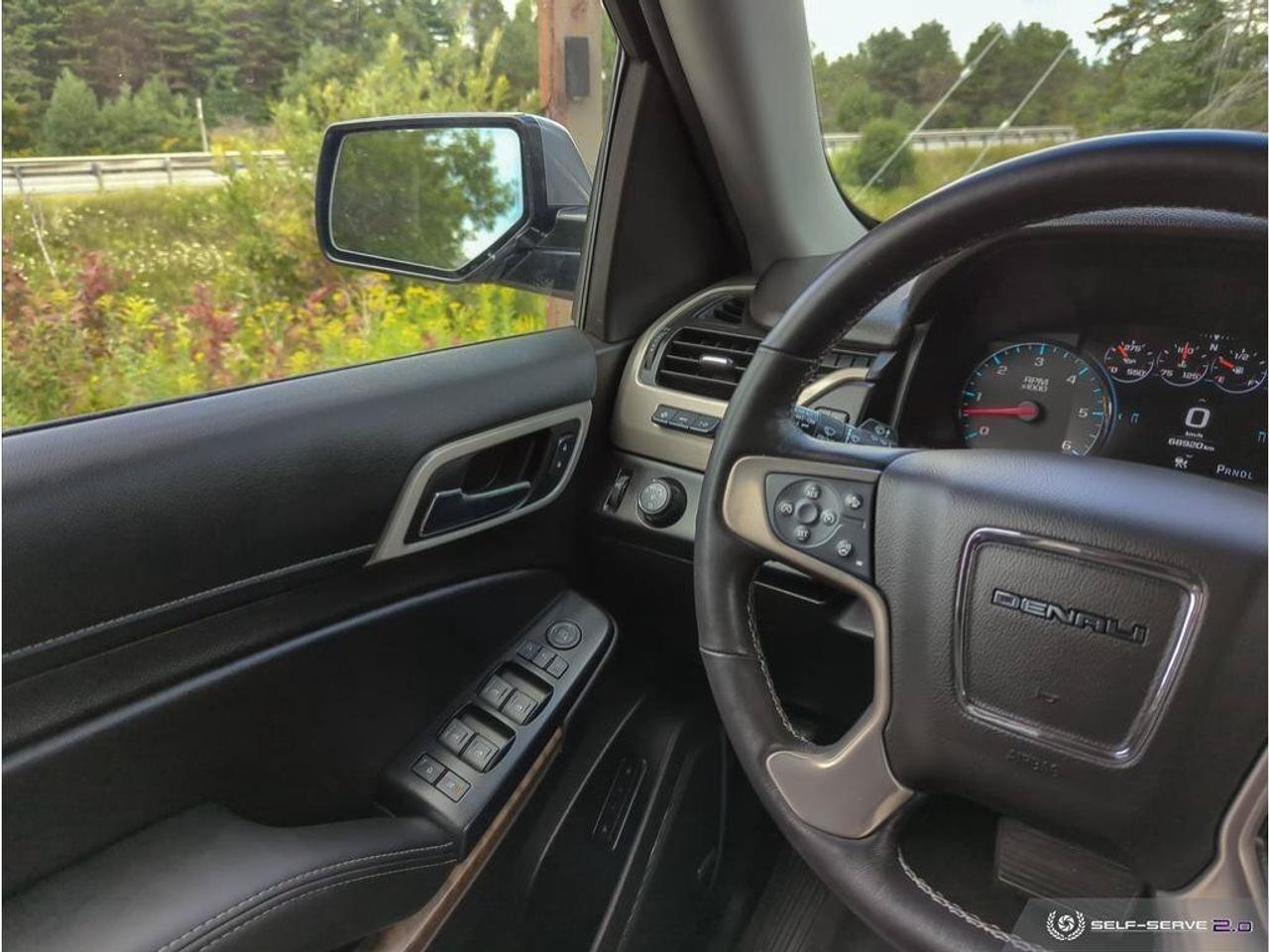 2019 GMC Yukon XL DenaliDenali Ultimate Package   Trailering Package Photo