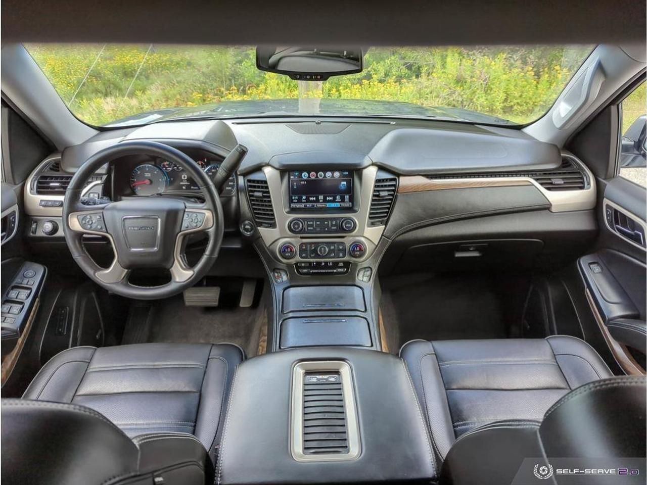 2019 GMC Yukon XL DenaliDenali Ultimate Package   Trailering Package Photo