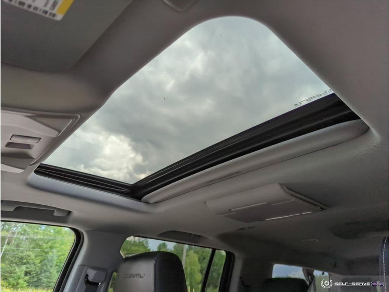 2019 GMC Yukon XL DenaliDenali Ultimate Package   Trailering Package Photo