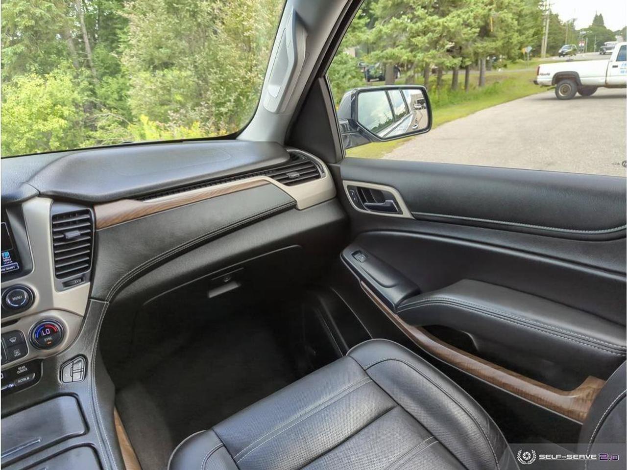 2019 GMC Yukon XL DenaliDenali Ultimate Package   Trailering Package Photo