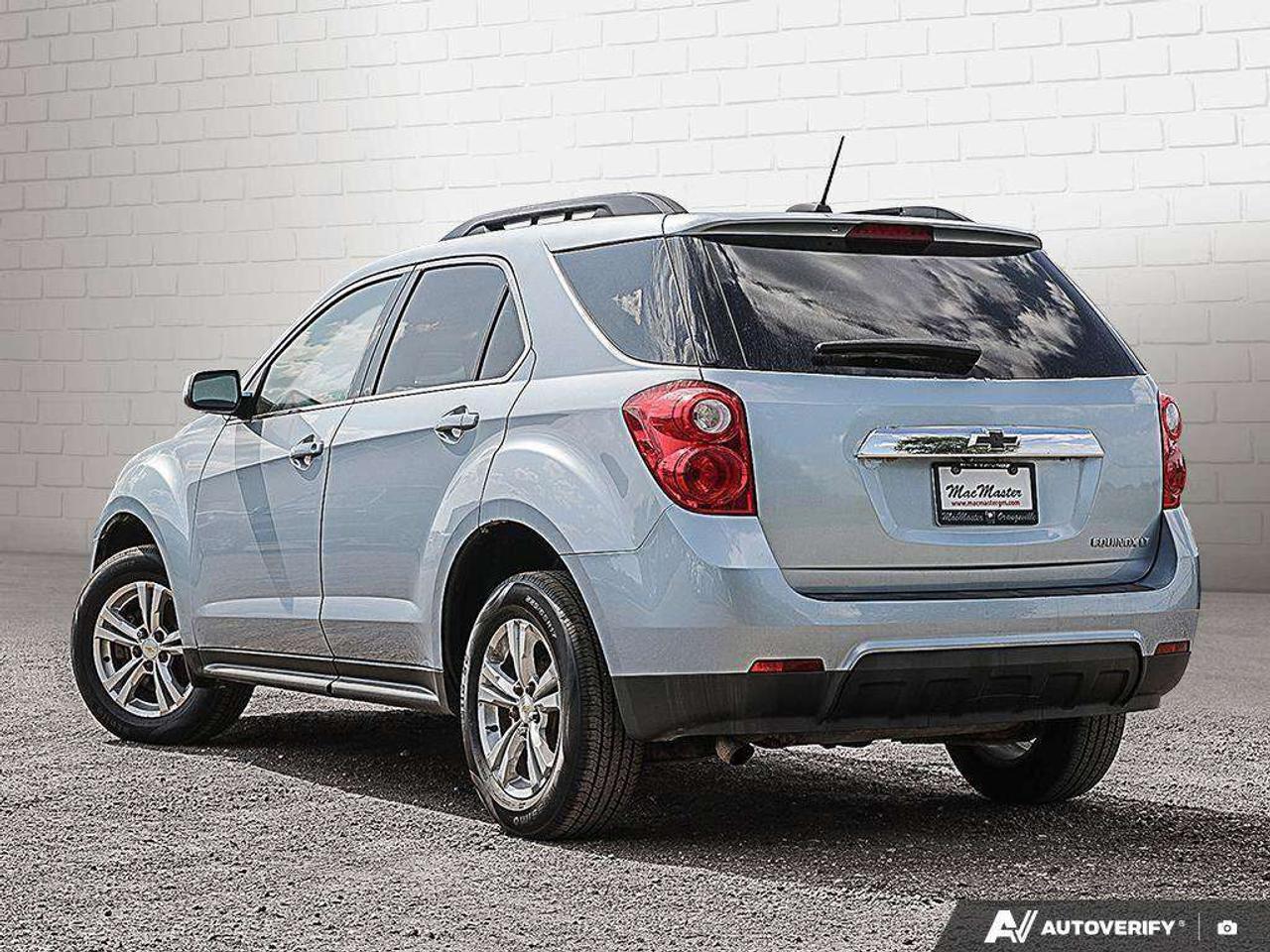 2015 Chevrolet Equinox LT, 2.4L 4-CYL, FWD, ALLOYS, CLOTH, 2-OWNER, AS-TRADED! Photo2