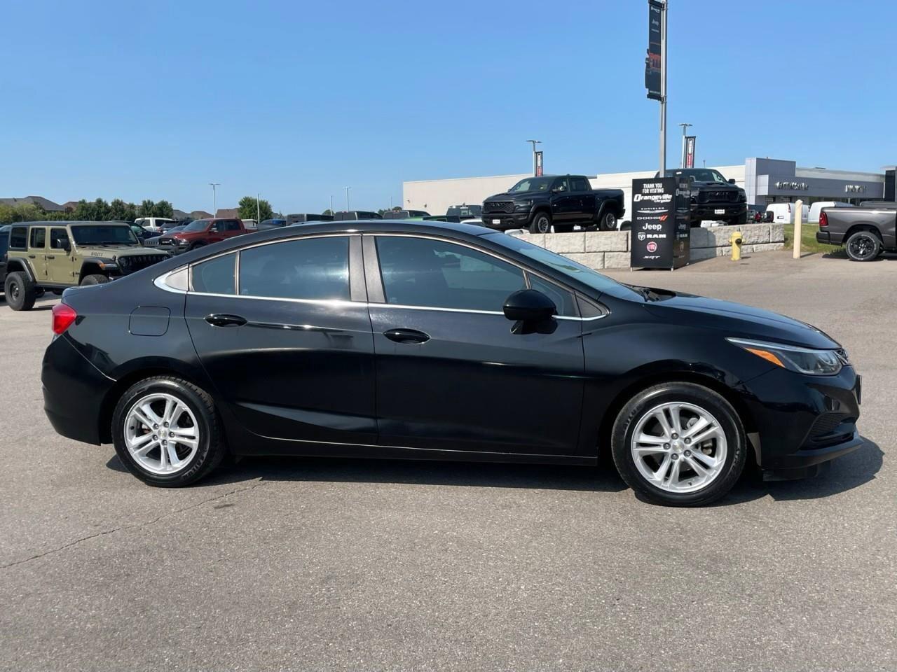 2016 Chevrolet Cruze 4DR SDN AUTO LT Photo