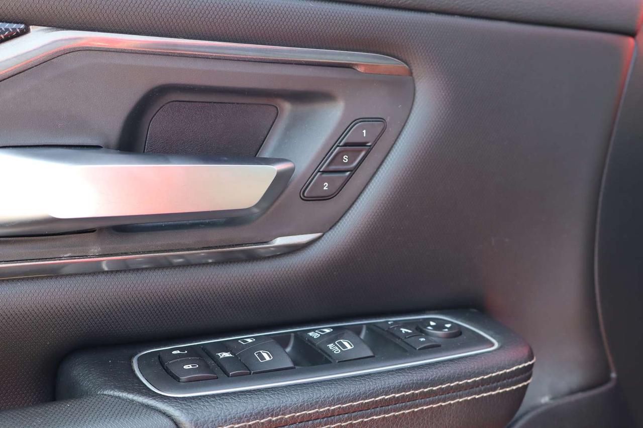 2020 RAM 1500 Sport Crew Cab 4WD   No Accident   Lifted   Moonroof Photo