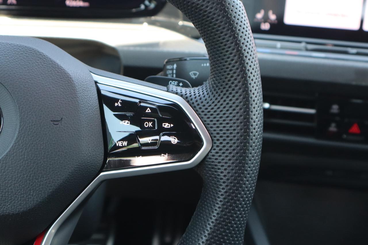 2022 Volkswagen Golf GTI Autobahn Auto Photo