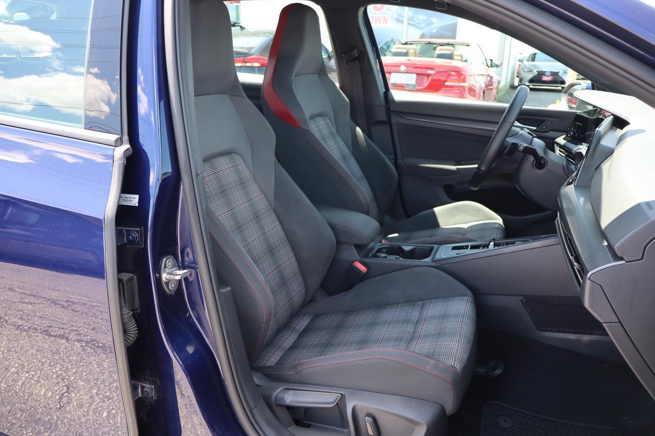 2022 Volkswagen Golf GTI Autobahn Auto Photo