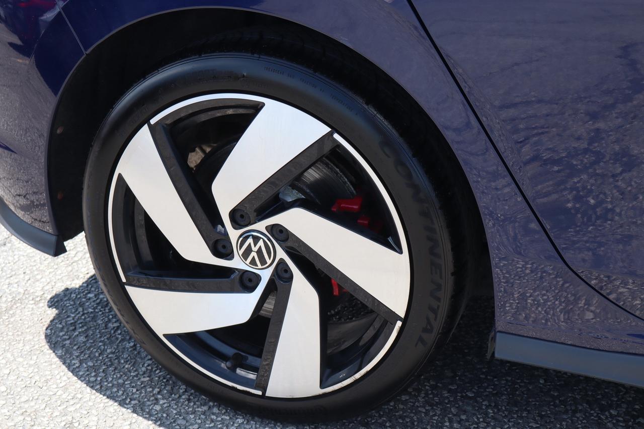 2022 Volkswagen Golf GTI Autobahn Auto Photo