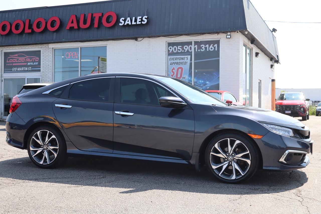 2019 Honda Civic Touring Sedan CVT Photo0