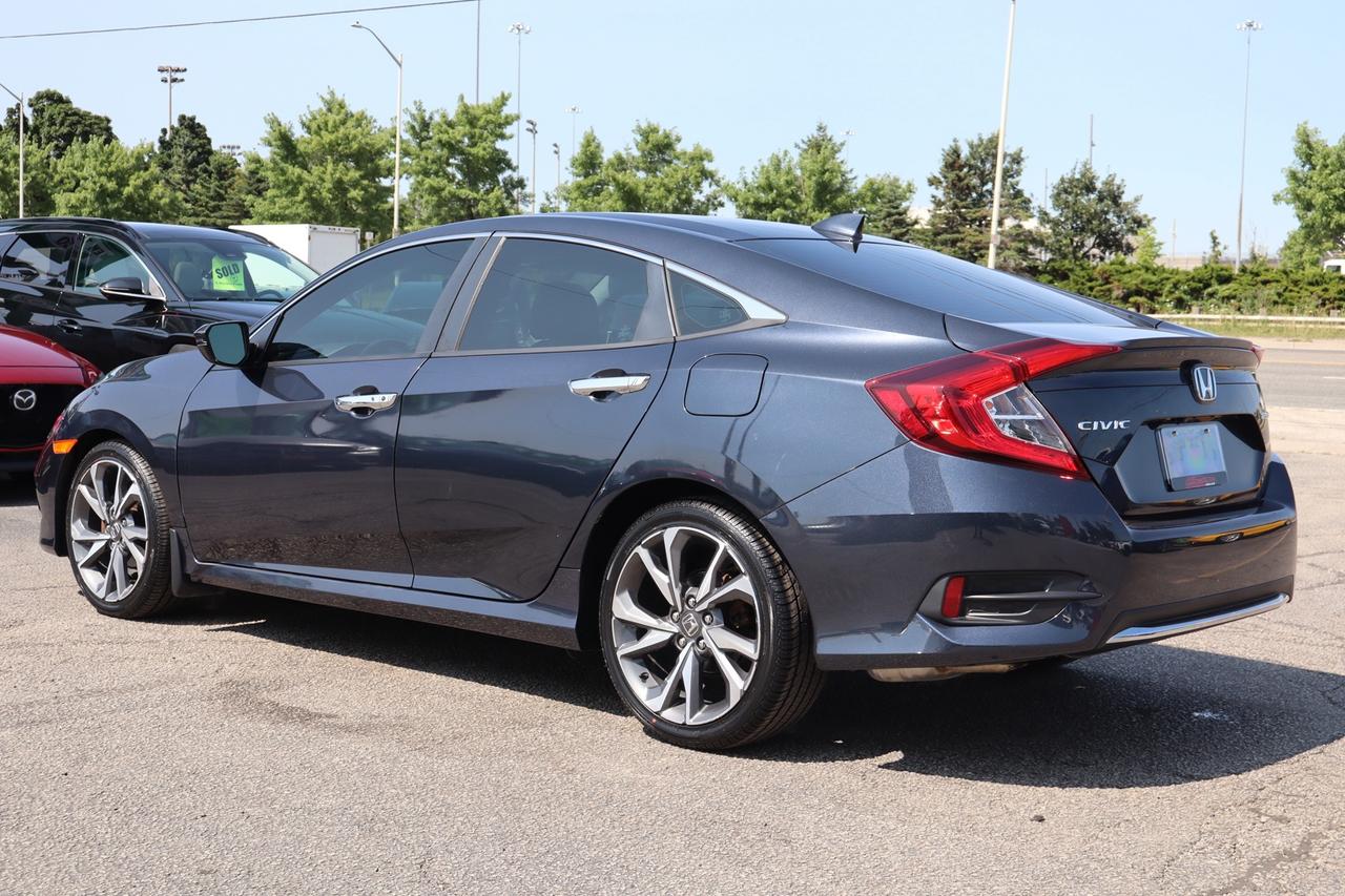 2019 Honda Civic Touring Sedan CVT Photo