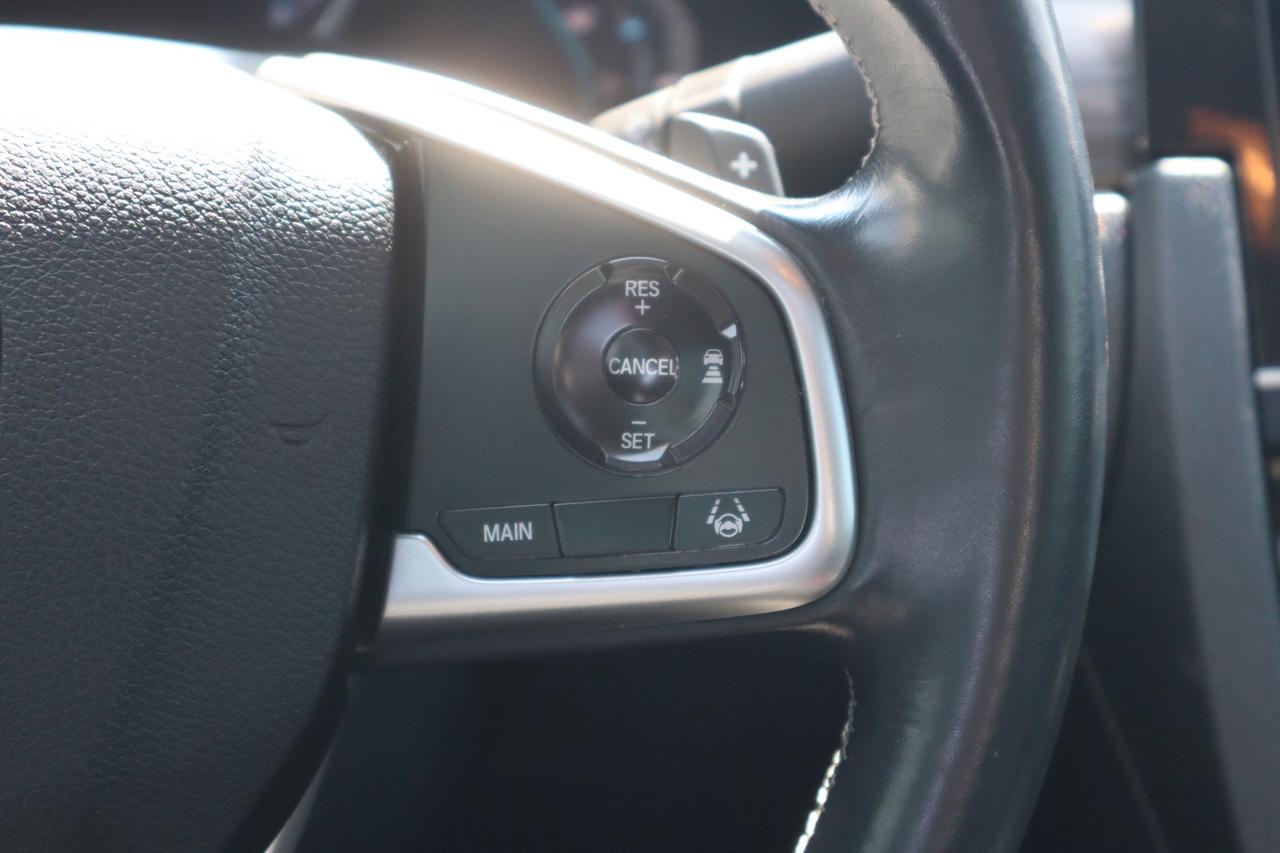 2019 Honda Civic Touring Sedan CVT Photo