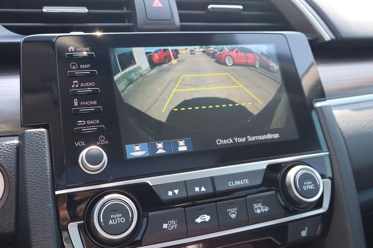 2019 Honda Civic Touring Sedan CVT Photo