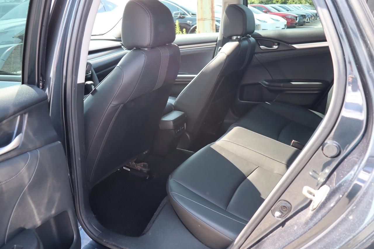 2019 Honda Civic Touring Sedan CVT Photo