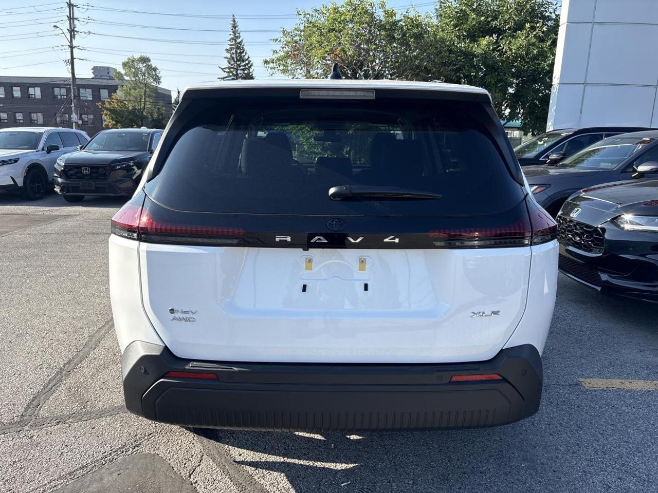 2026 Toyota RAV4 XLE HYBRID Photo