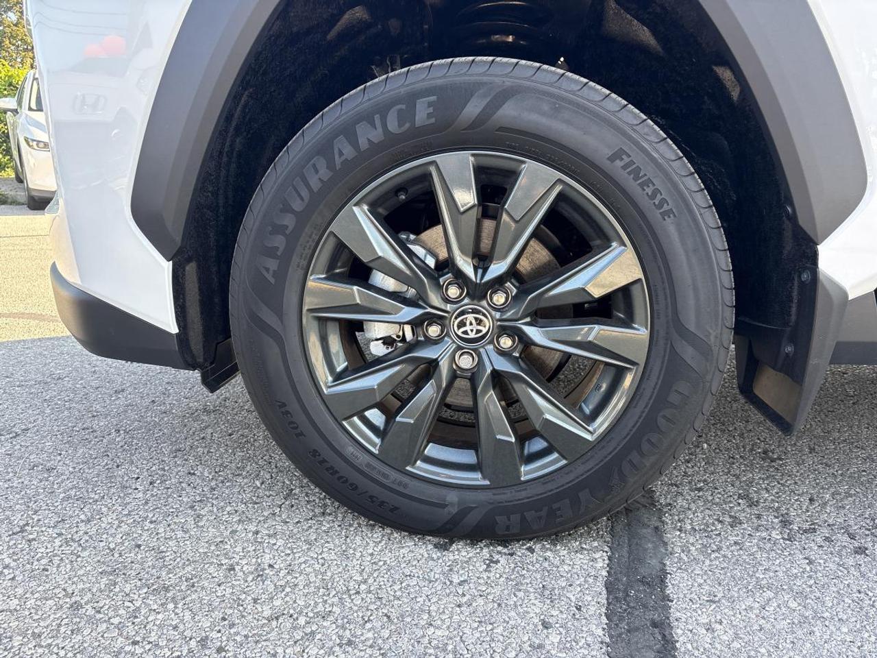 2026 Toyota RAV4 XLE HYBRID Photo