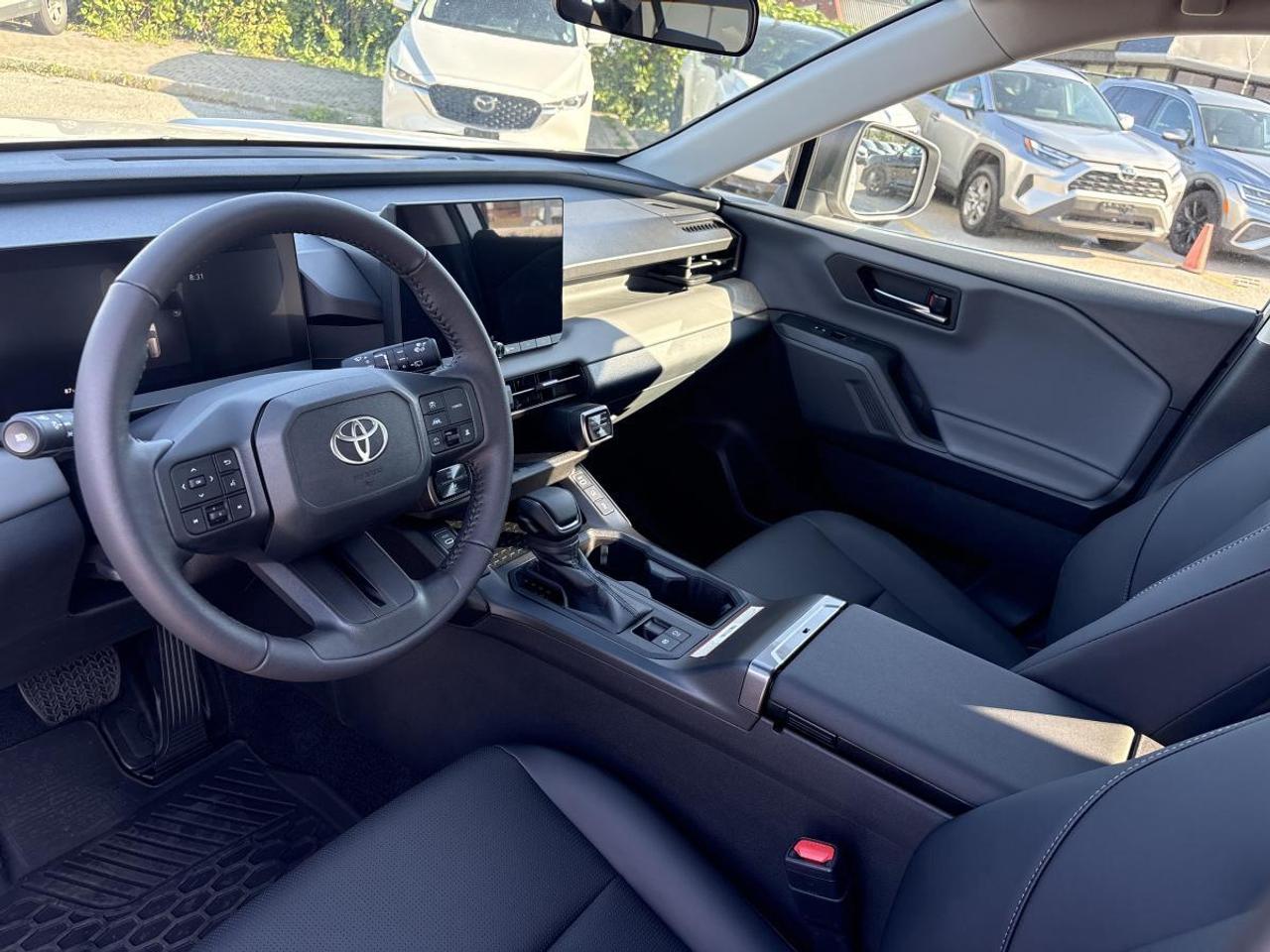 2026 Toyota RAV4 XLE HYBRID Photo