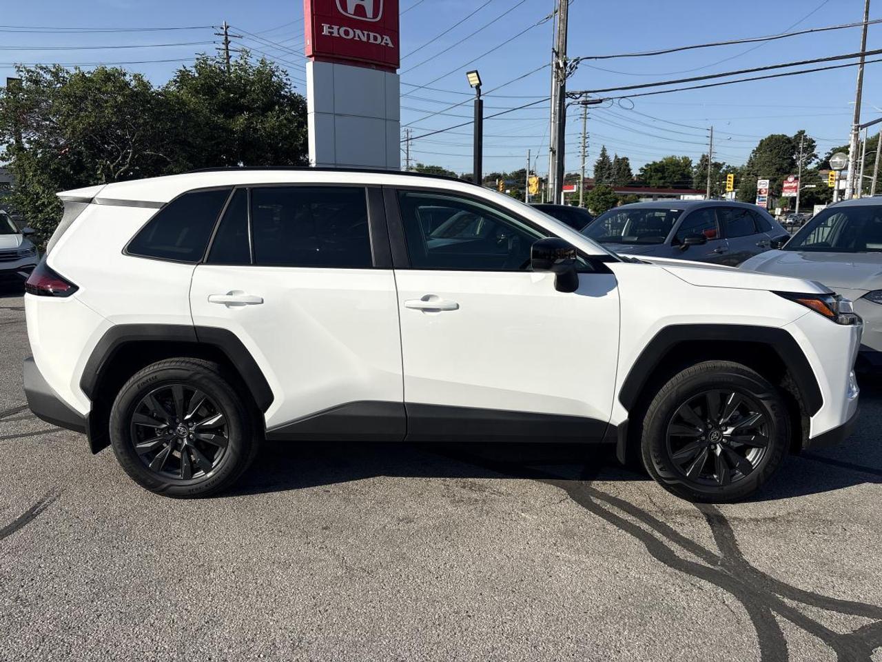 2026 Toyota RAV4 XLE HYBRID Photo