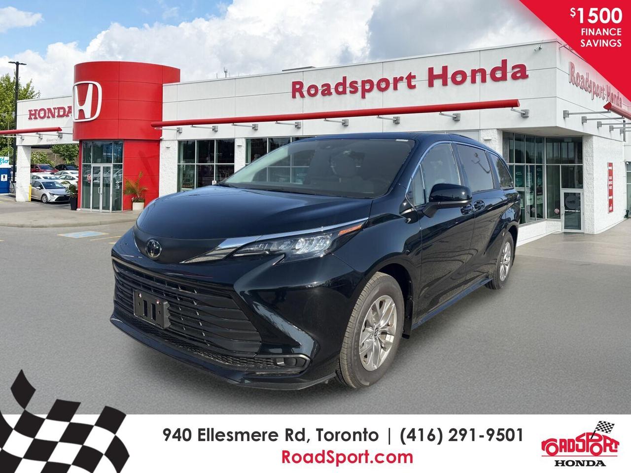 2026 Toyota Sienna LE Hybrid Photo