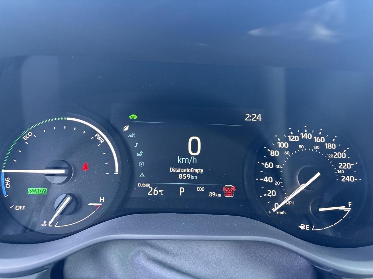 2026 Toyota Sienna LE Hybrid Photo