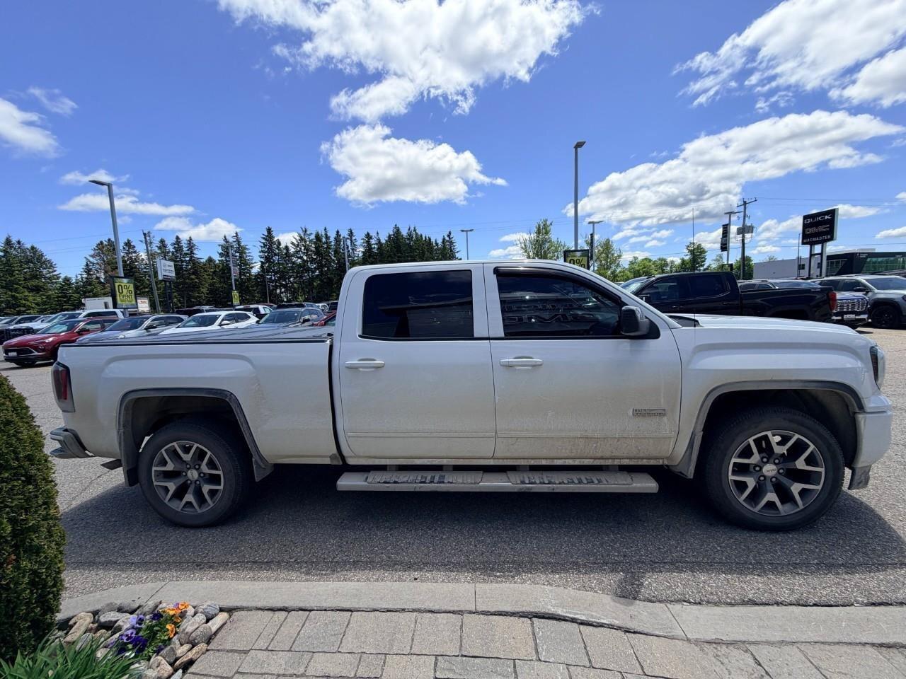 2017 GMC Sierra 1500 SLTSLT, ALL TERRAIN, 5.3L V8, ALLOYS, LEATHER, BOS Photo