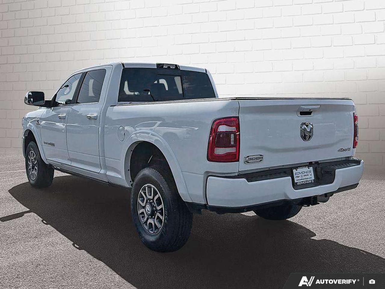 2022 RAM 2500 One Owner   Hard Tonneau Cover   Remote Start Photo2