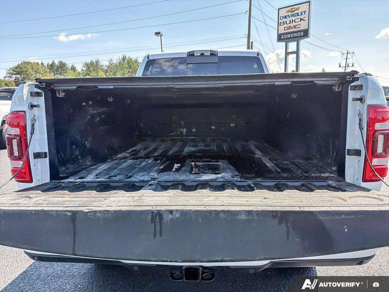 2022 RAM 2500 One Owner   Hard Tonneau Cover   Remote Start Photo