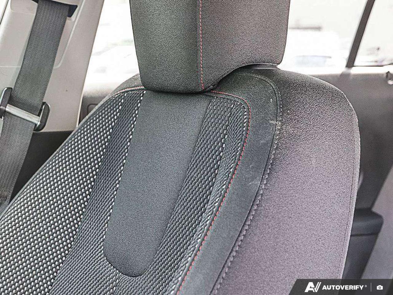 2015 Chevrolet Equinox LT, 2.4L 4-CYL, FWD, ALLOYS, CLOTH, 2-OWNER, AS-TRADED! Photo